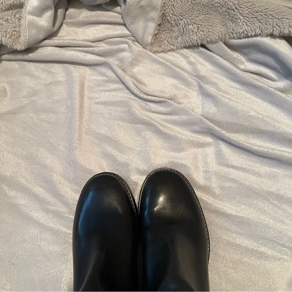 Ralph Lauren Collection made in Italy mid calf leather equestrian like boots, 7B - Picture 6 of 13